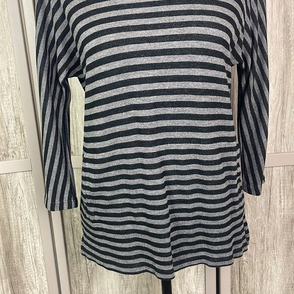 Talbots black/gray striped 3/4 sleeve turtleneck top women's P - Picture 4 of 12